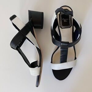 DIOR Navy, Black + White T-strap Leather Sandals Size 6/36.5 💟